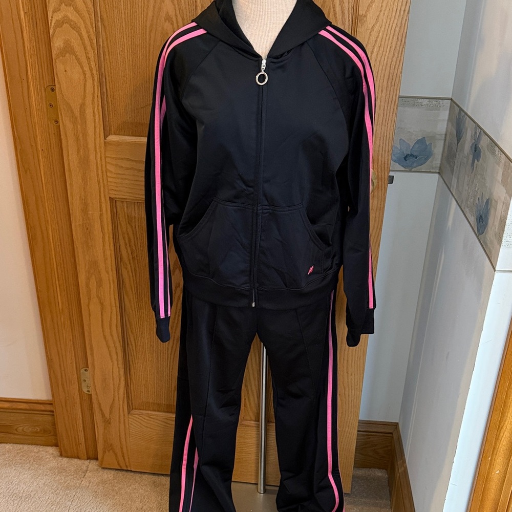 Gloria Vanderbilt Black Tracksuit with Pink Stripes